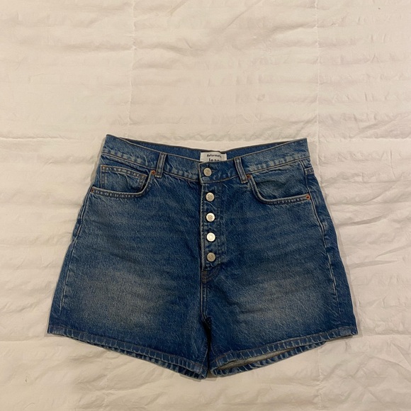 Reformation Amy Button High Rise Short - Picture 3 of 5